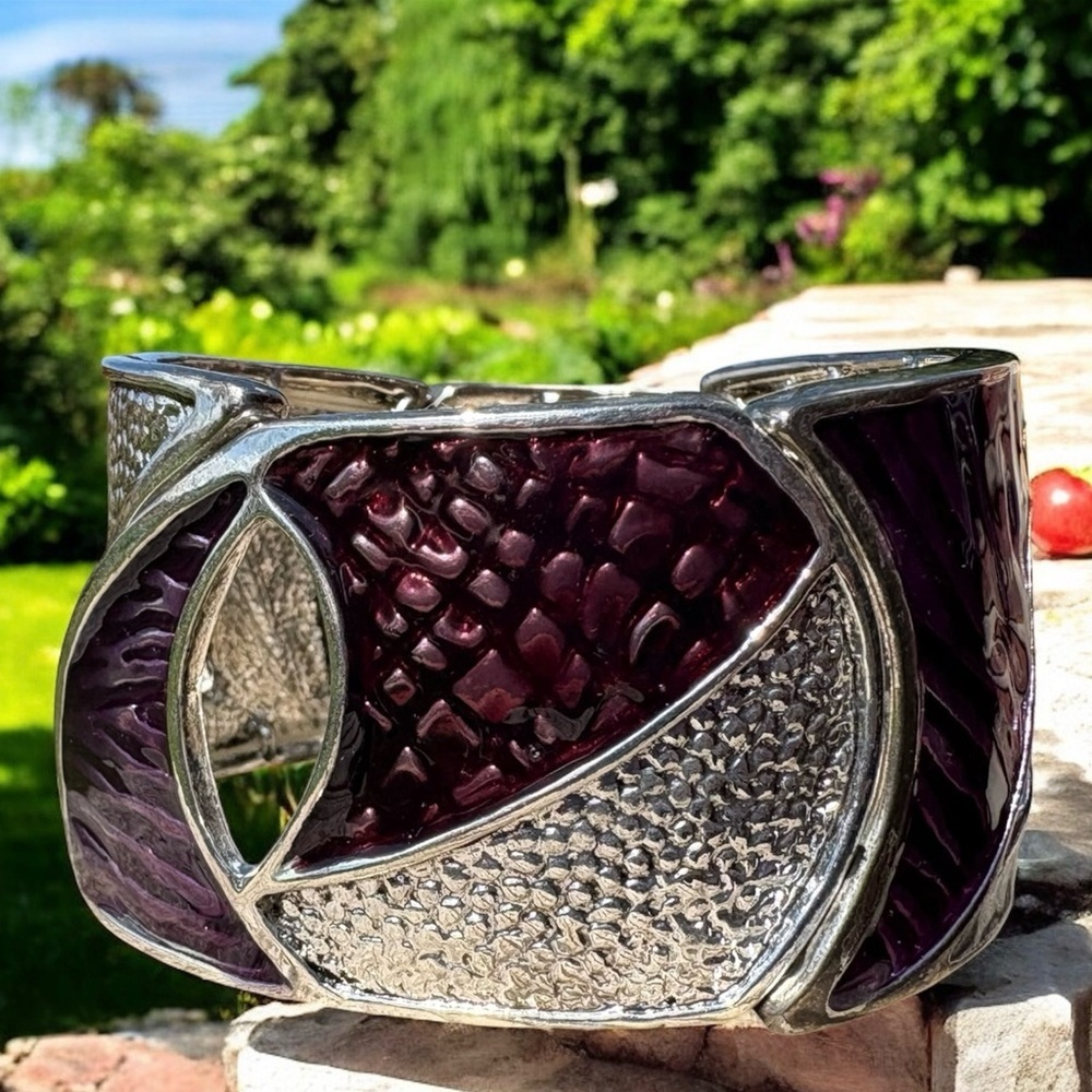 Silver and Purple Textured Stretch Metal Bracelet - Picture 3 of 4